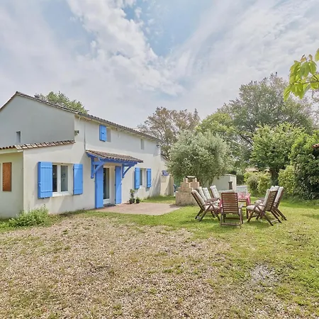 Holiday home Mas Blanc - Grande Maison Avec Piscine Monfaucon (Dordogne)